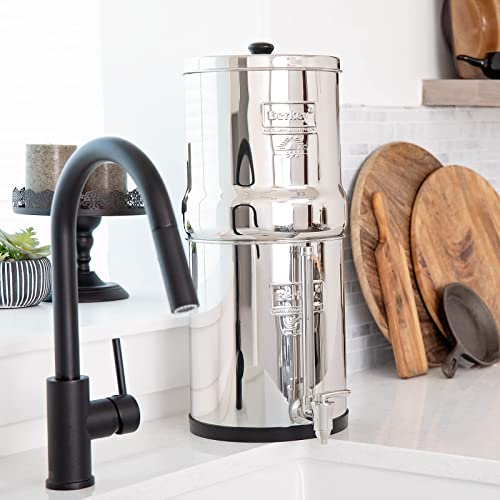 Sistema de Filtro de Agua Big Berkey Alimentado por Gravedad con 2 Elementos Berkey Negros Plus Grifo de Vista de Agua de Acero Inoxidable Deluxe de 7″